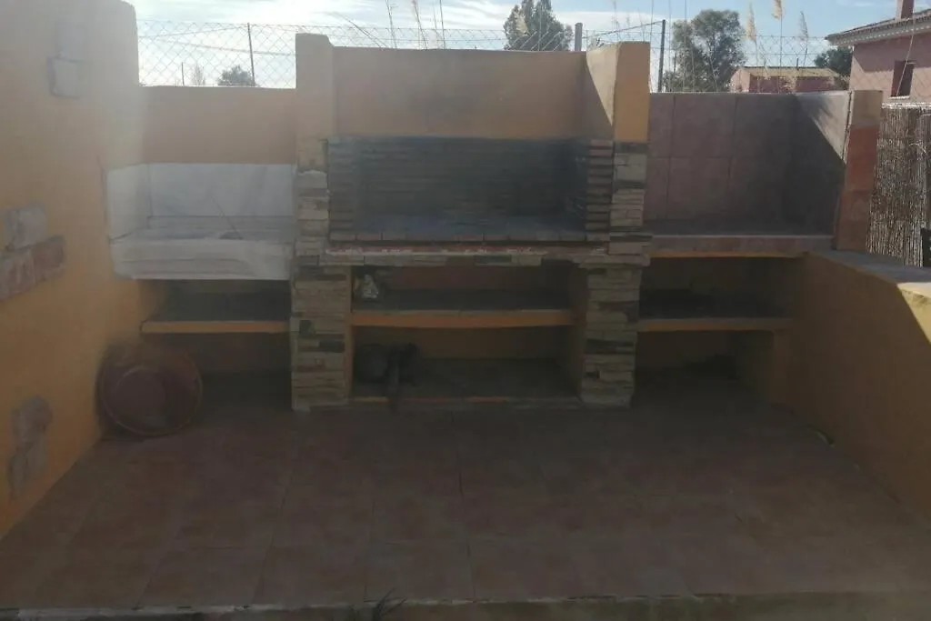 Villa Lo Guaret. La Cava 0*,